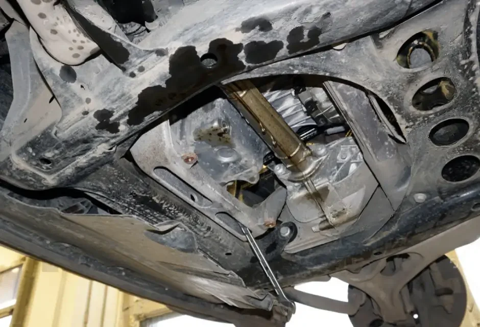 Engine-Oil-Leakage-Repair
